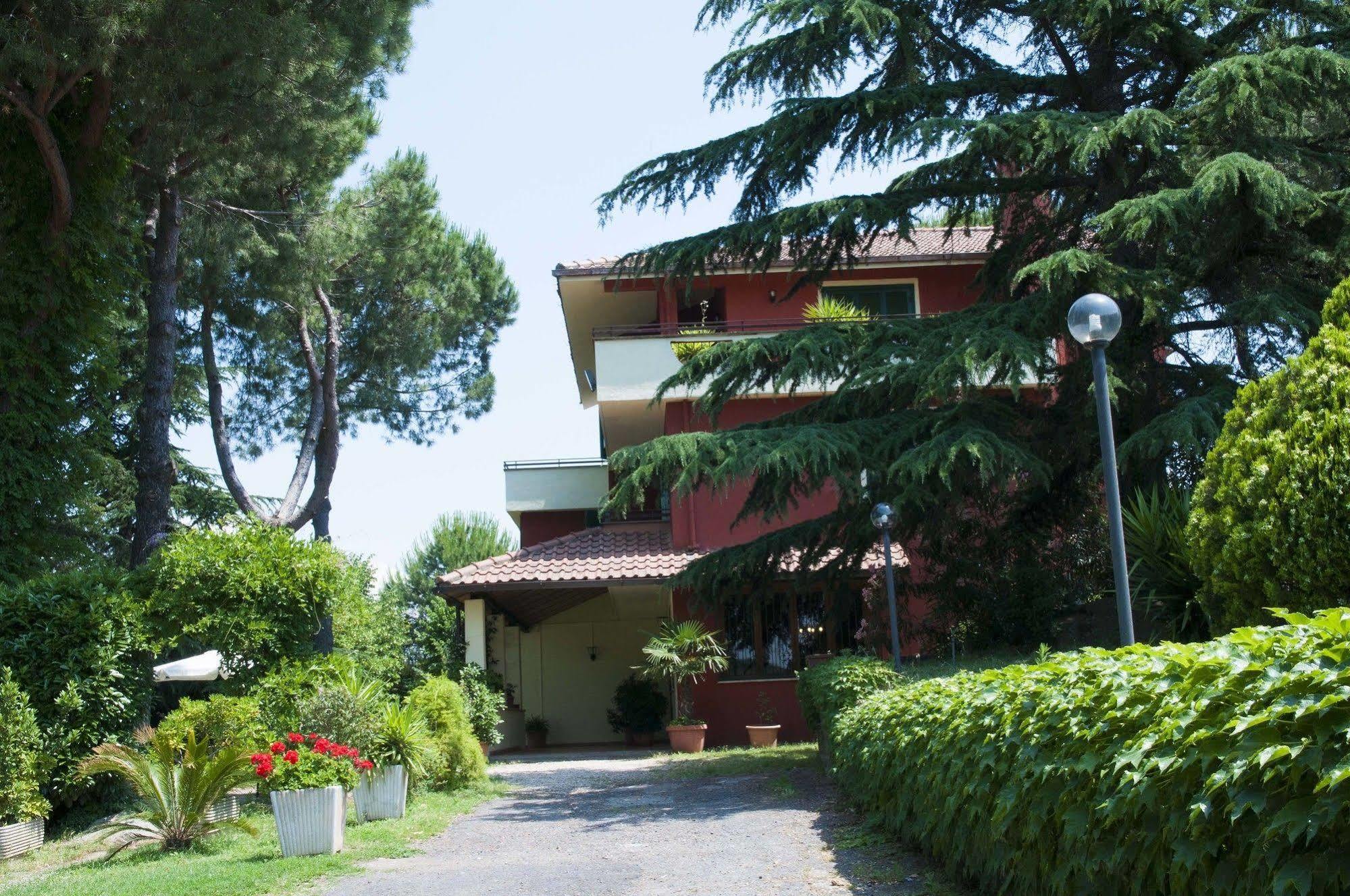 Hotel Villa Maria Luigia 프라스카티 외부 사진